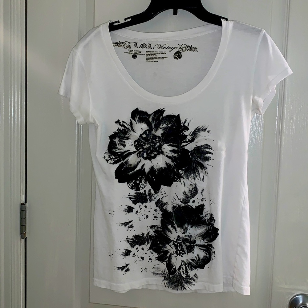 Ladies Pretty 3D Floral Tee